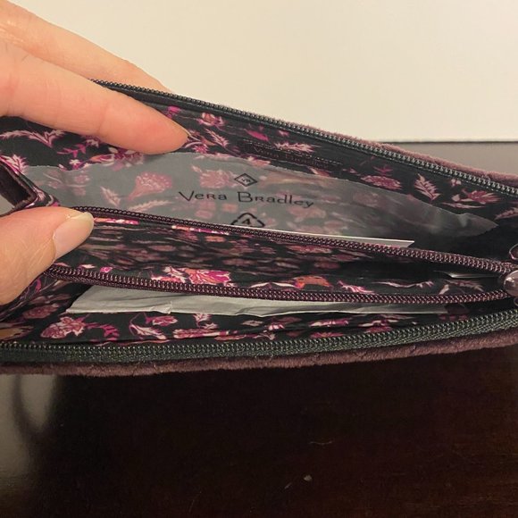 Vera Bradley Wristlet Iconic RFID Slim Blackberry Wine NWT - Picture 5 of 9